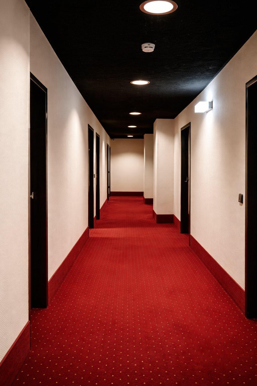 REDBERRY City Hotel Neuss – Flur